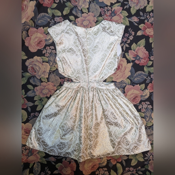 Mustard Seed Dress - Picture 3 of 7